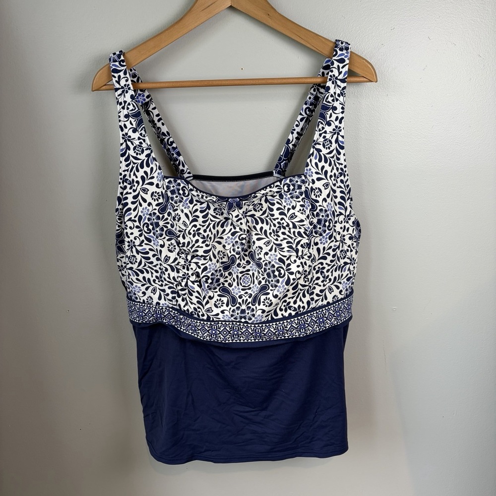 Lands End Swim Sz 4 Tankini Top Underwire Bra Tummy Controlâ Geometric Blue